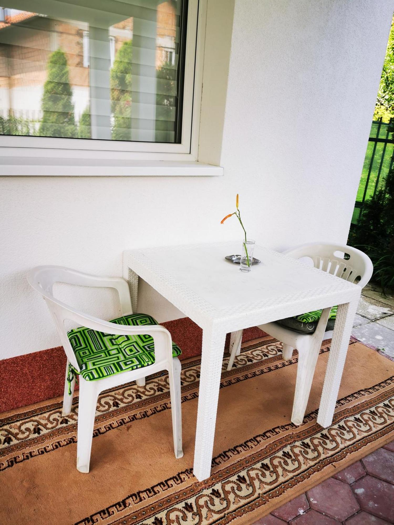 Rest & Recharge 4Bdr Apt- Free Parking, Ac & Garden SJJ Exterior foto